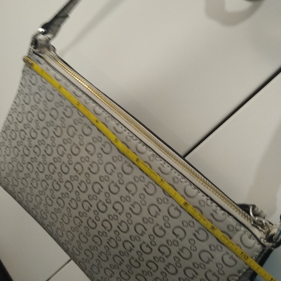 New Guess Shoulder Crossbody Purse, 8" H by 11" Length - Picture 8 of 14